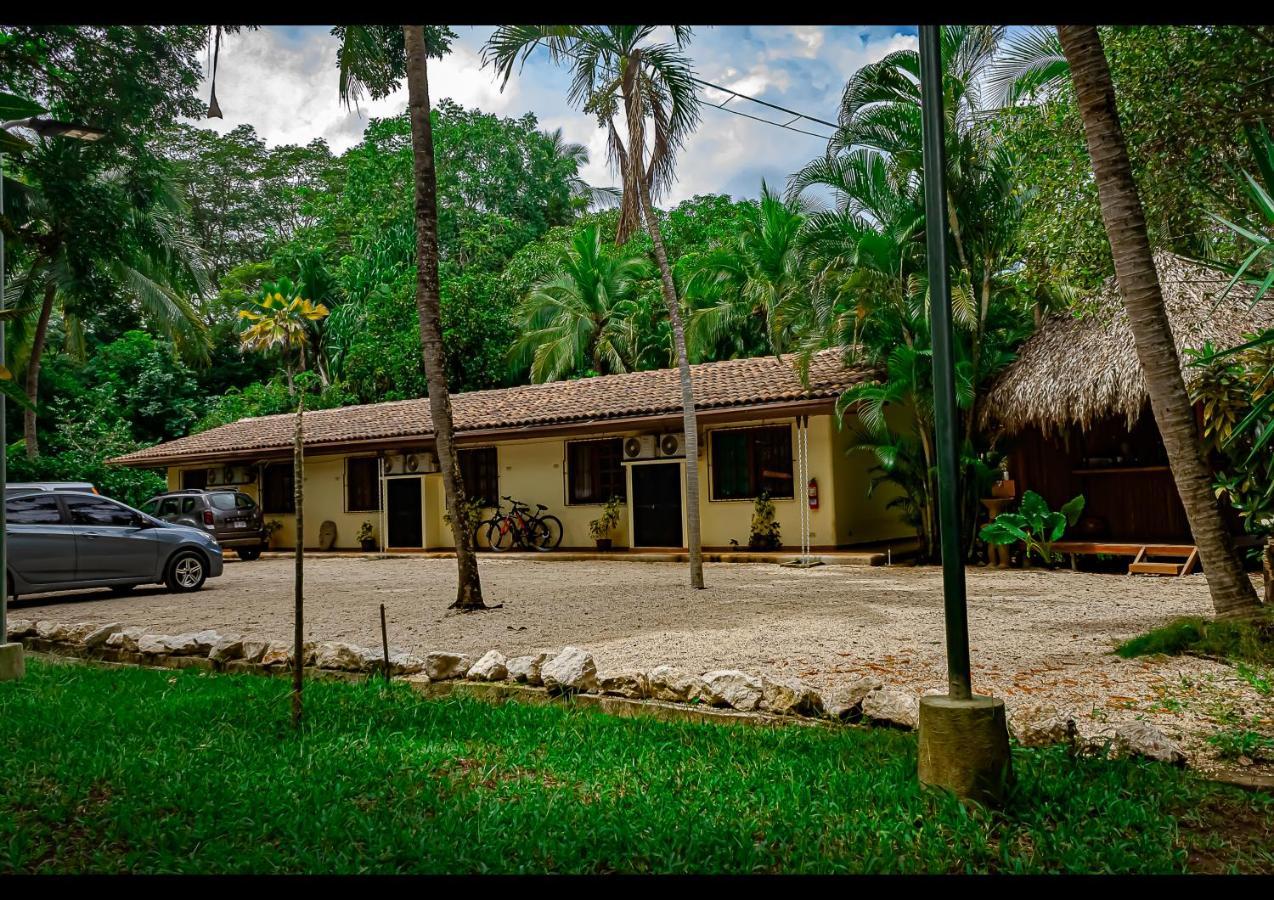 Aparthotel Pura Vibra *